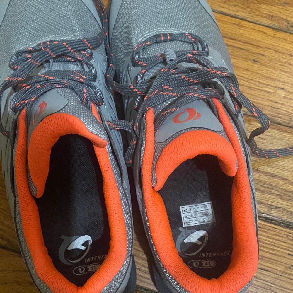 Pearl Izumi Gray and Orange Athletic Shoes